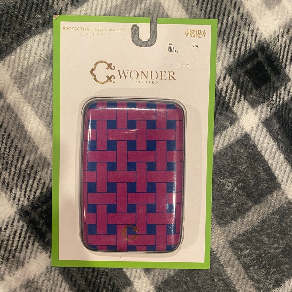 protective travel wallet